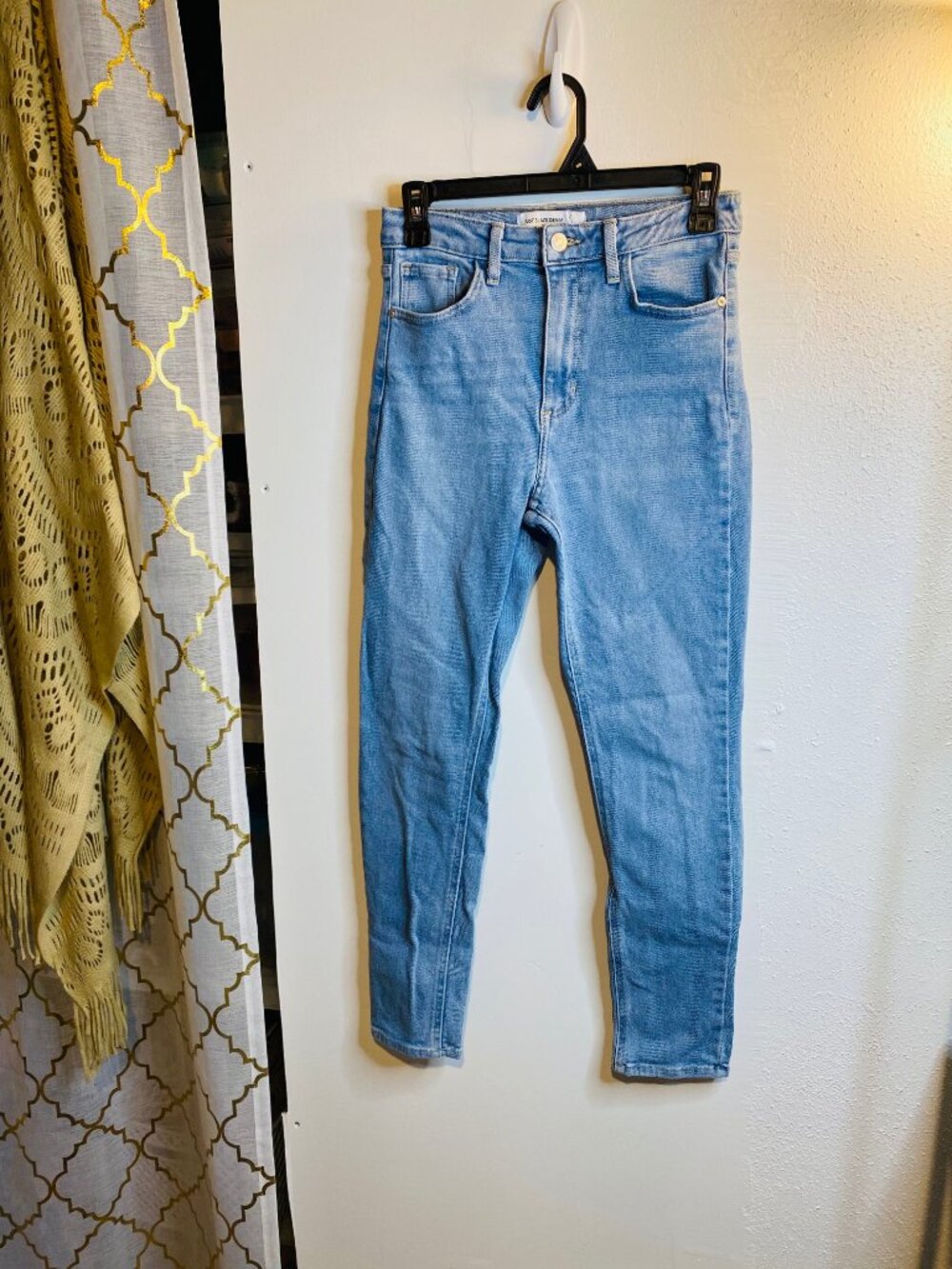 Just Black Denim Straight-Leg Light-Wash Mid-Rise Jeans